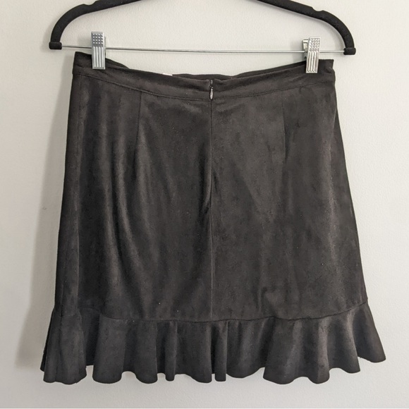BB Dakota faux suede black skirt - Picture 4 of 4